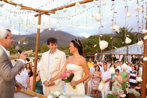 Casamento-na-praia-vila-das-velas-ilhabela-fotografa-de-casamento-thayane-e-diego07